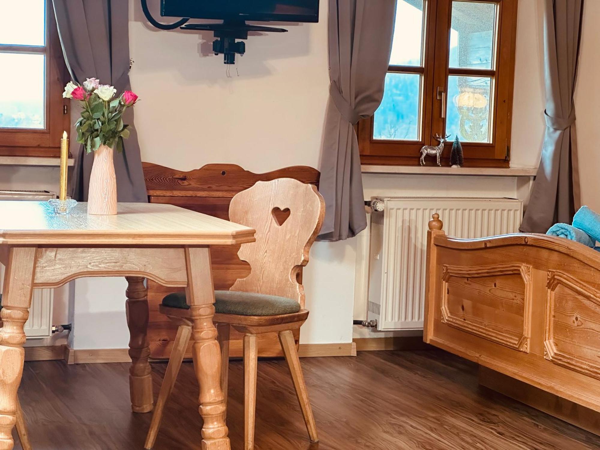 Ferienwohnung Beim Raffner Руполдинг Стая снимка