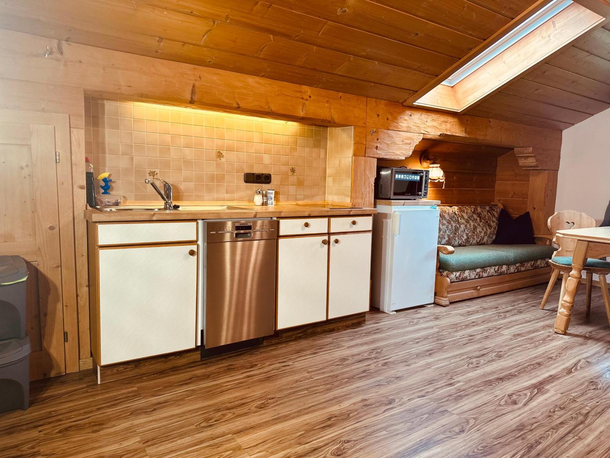 Ferienwohnung Beim Raffner Руполдинг Стая снимка
